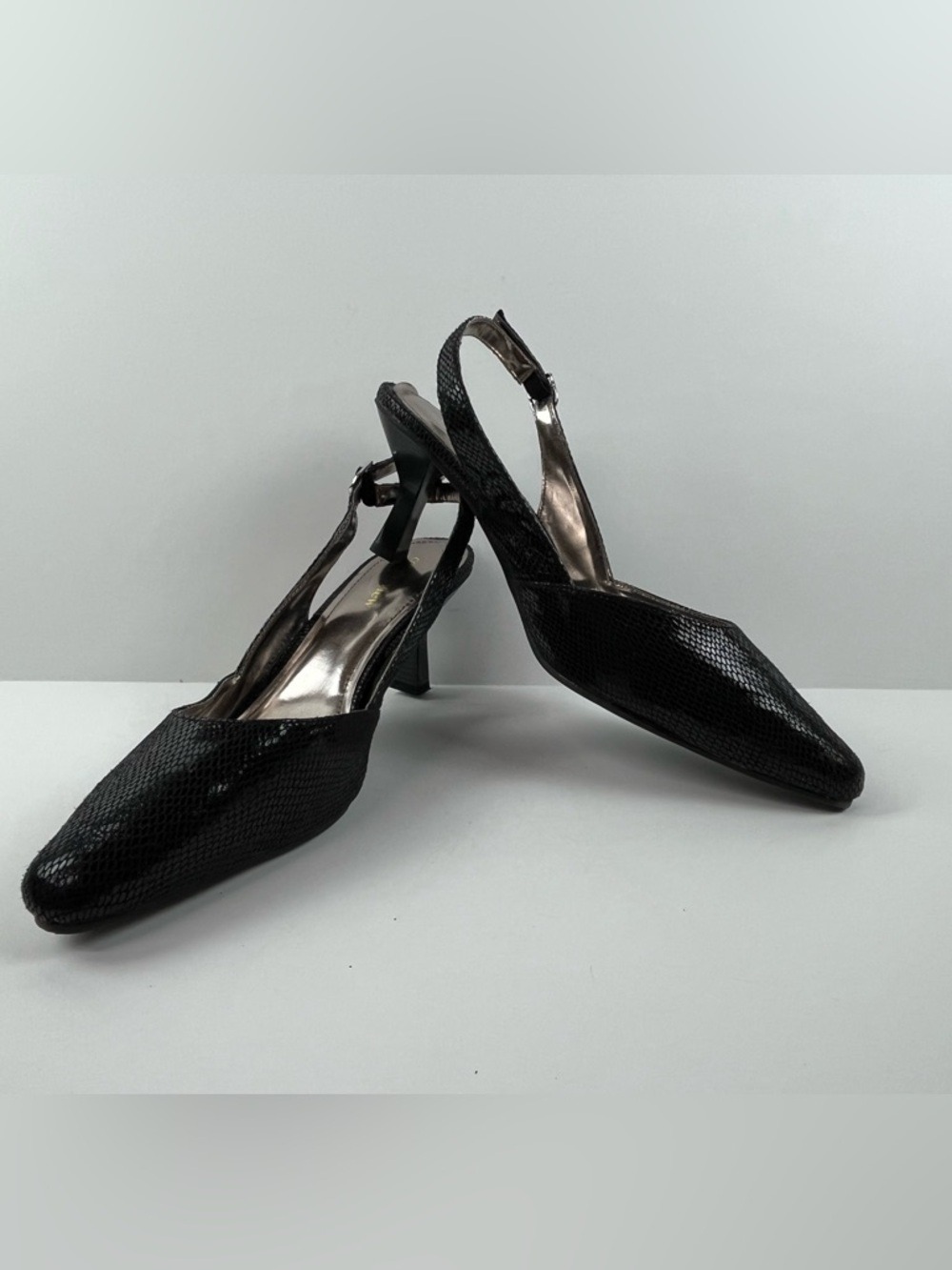 comfortview Black Textured Slingback Heels sz 11 like new